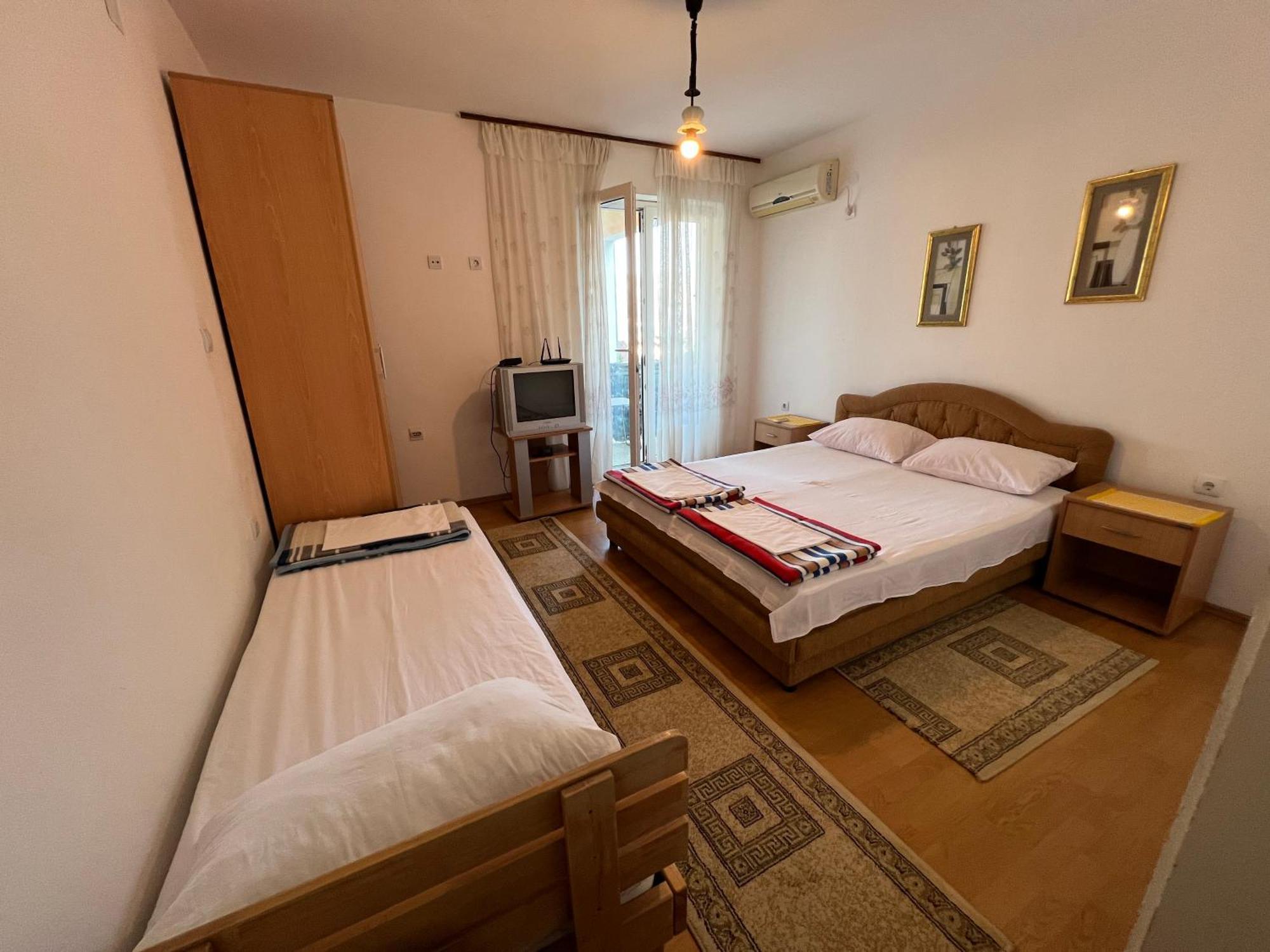Guest House Plima 2 Budva Eksteriør billede